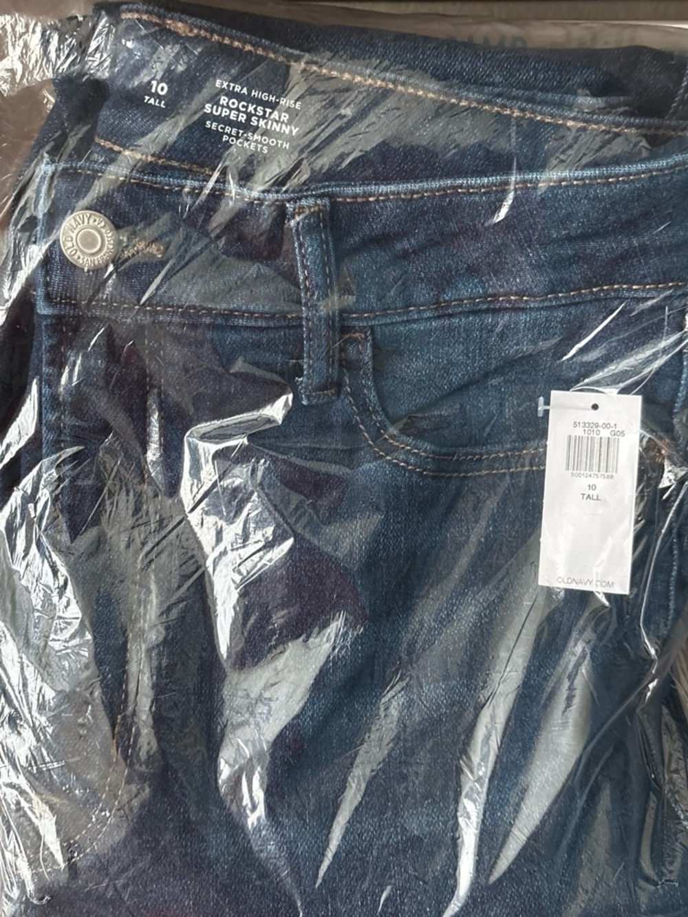 New Old Navy Extra High-Rise Rockstar Super Skinny Jeans - Dark Blue. Size 10L